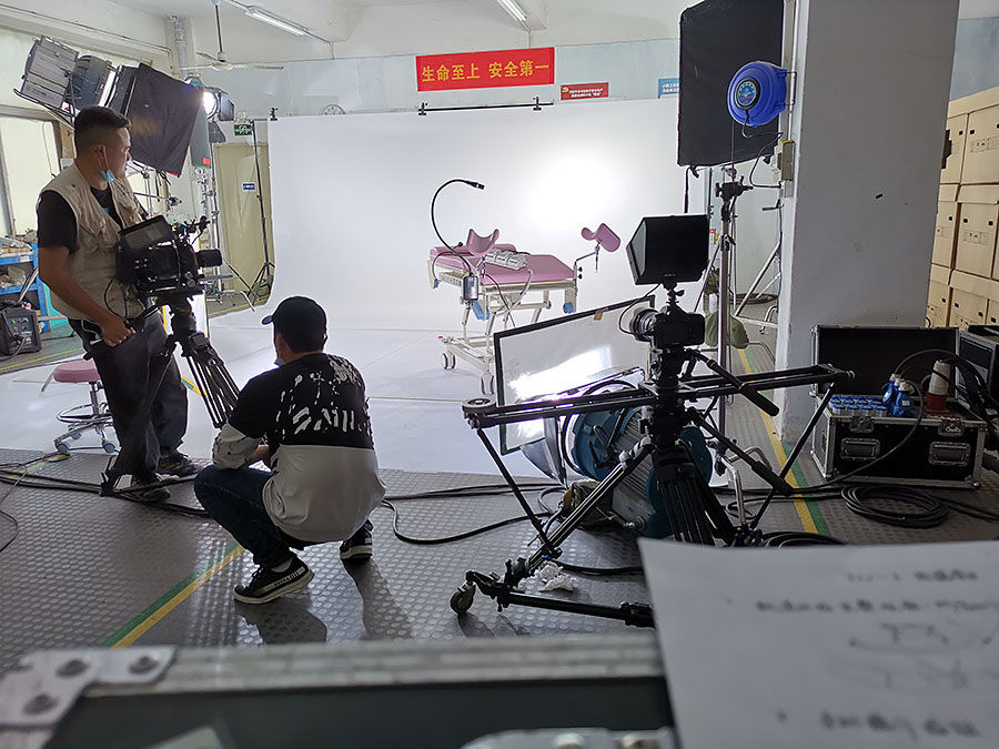 黑眼睛廣告為泰樂康科技拍攝產(chǎn)品短視頻現(xiàn)場(chǎng)