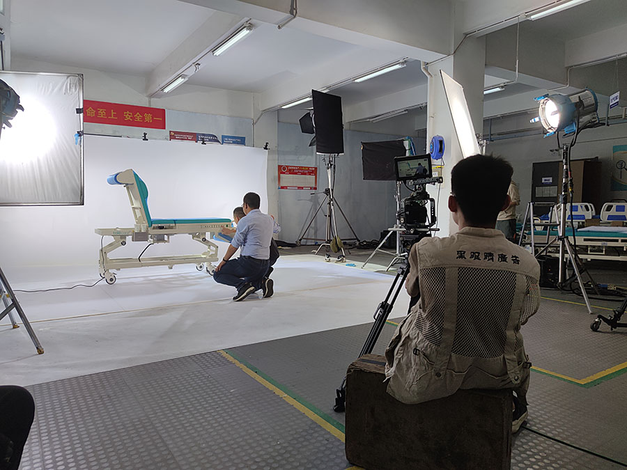 黑眼睛廣告為泰樂康科技拍攝產(chǎn)品短視頻現(xiàn)場(chǎng)