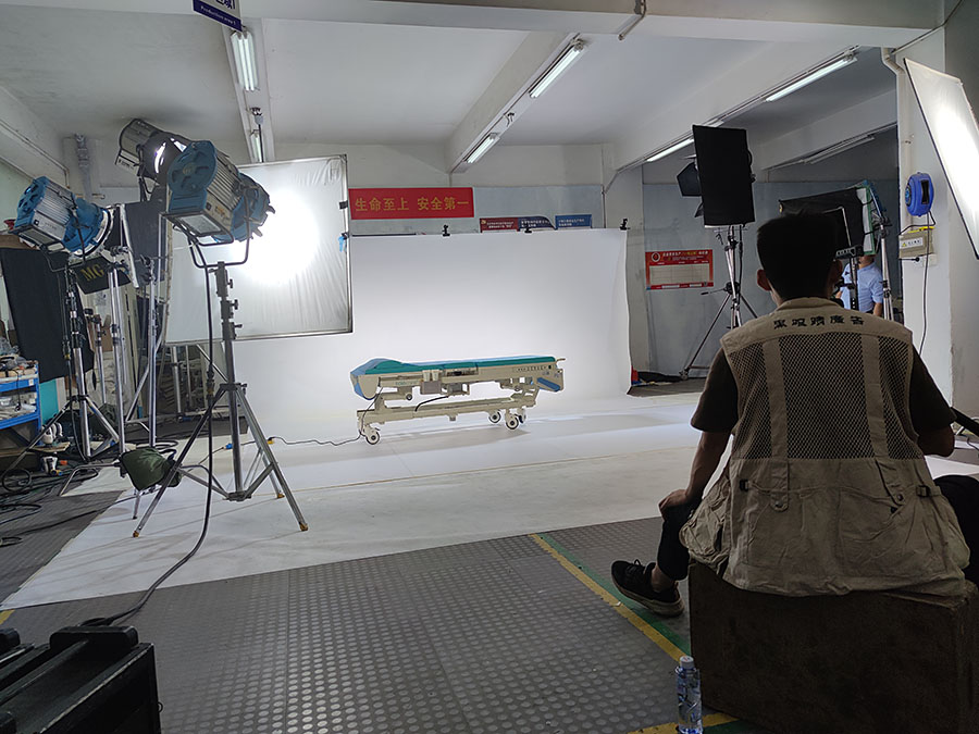 黑眼睛廣告為泰樂康科技拍攝產(chǎn)品短視頻現(xiàn)場(chǎng)