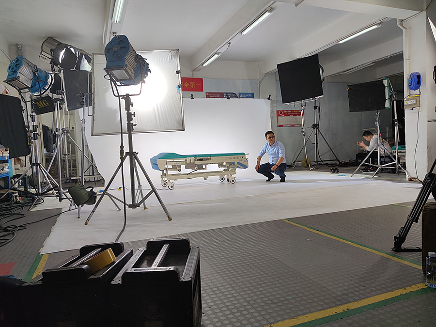 黑眼睛廣告為泰樂康科技拍攝產(chǎn)品短視頻現(xiàn)場(chǎng)